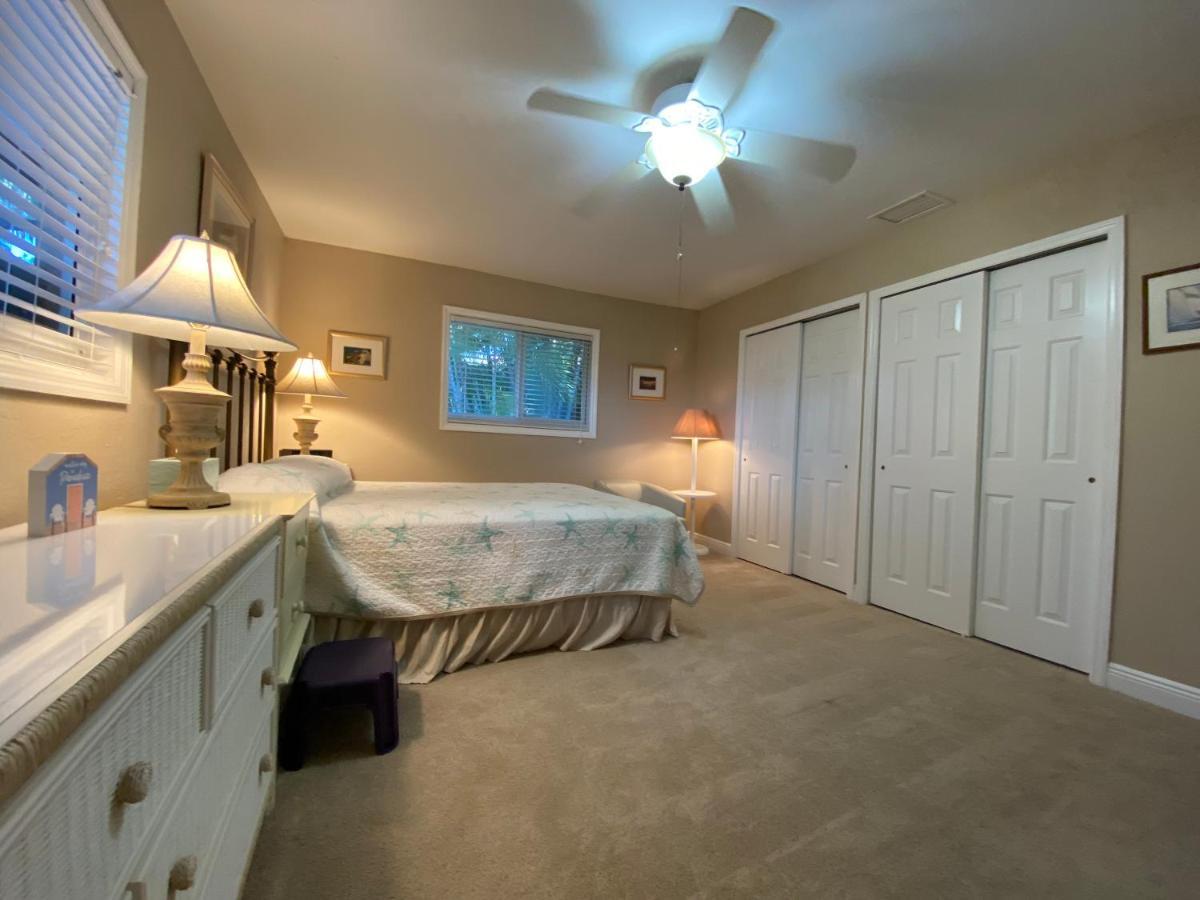 This Homestay Oasis Is The Cape'S Best Place To Stay Cape Coral Ngoại thất bức ảnh